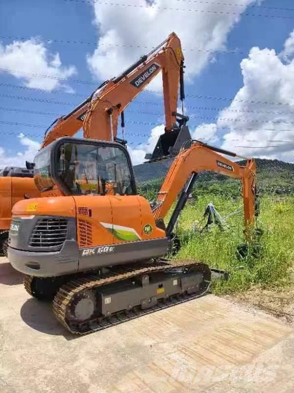 Doosan DX 60E Excavadoras 7t - 12t