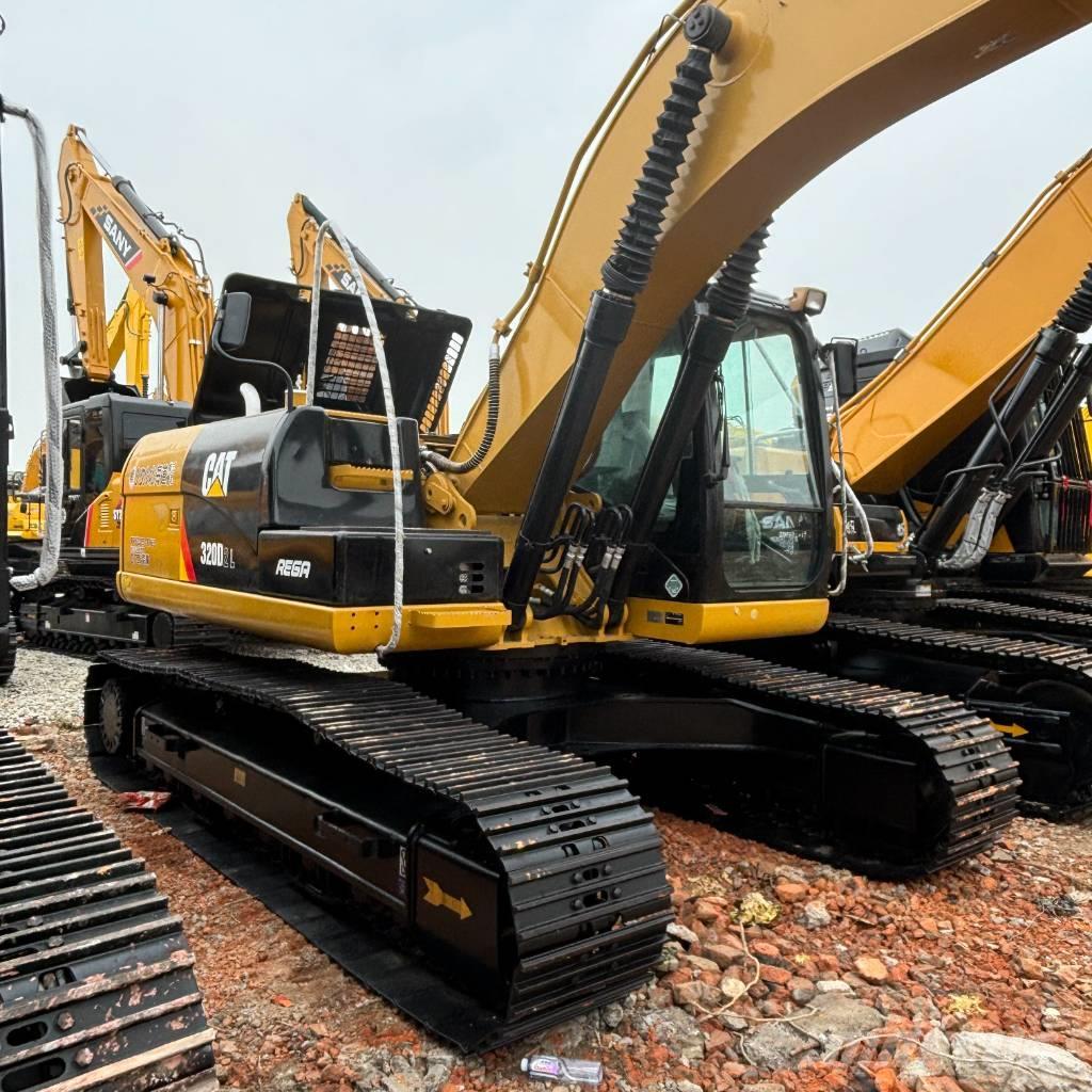 CAT 320 D2L Excavadoras sobre orugas