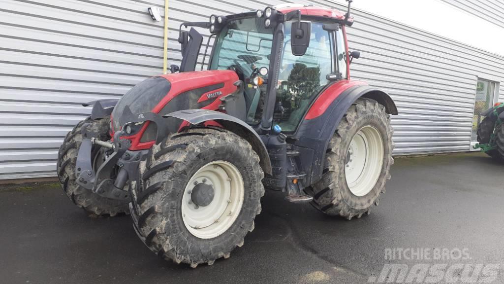 Valtra N 154 Tractores