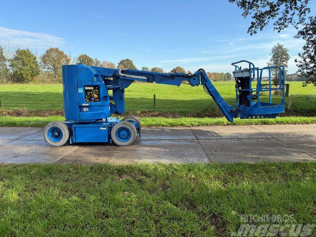 JLG E300AJP Plataformas con brazo de elevación telescópico