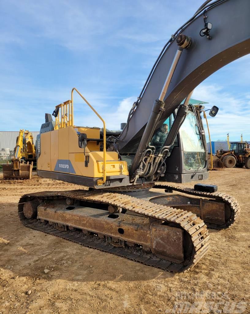 Volvo EC250E Excavadoras sobre orugas