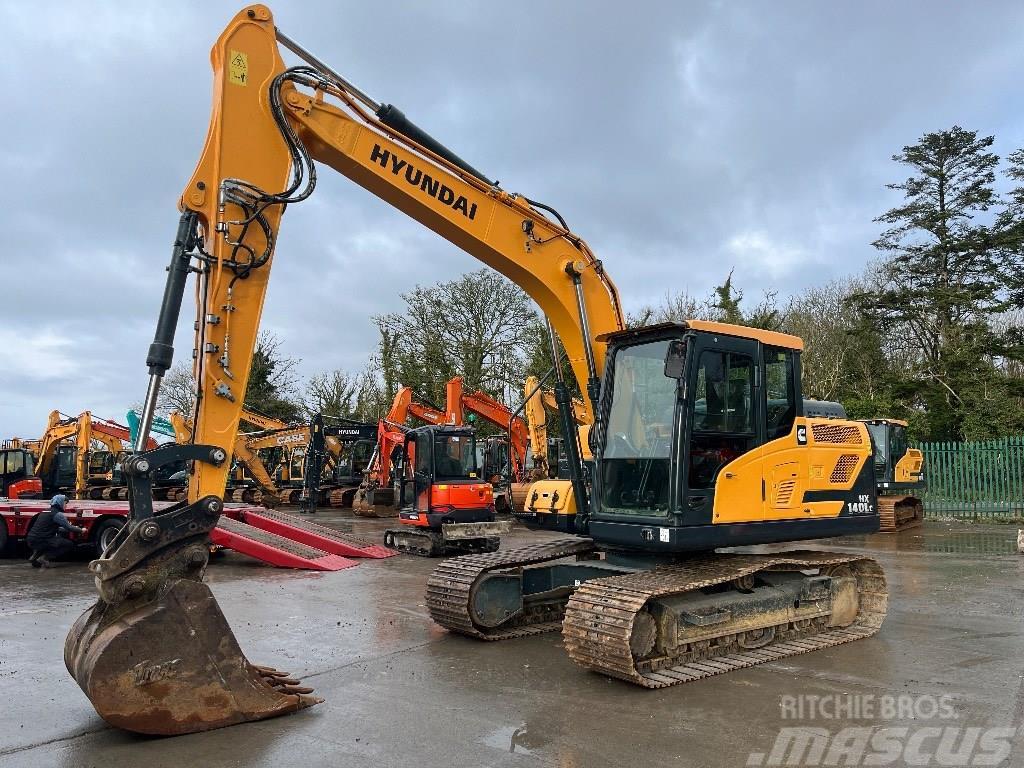 Hyundai HX140LC Excavadoras sobre orugas