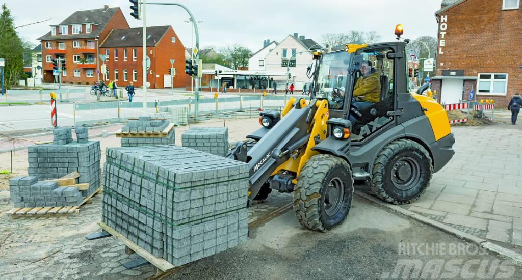 Mecalac AX 700 Cargadoras sobre ruedas