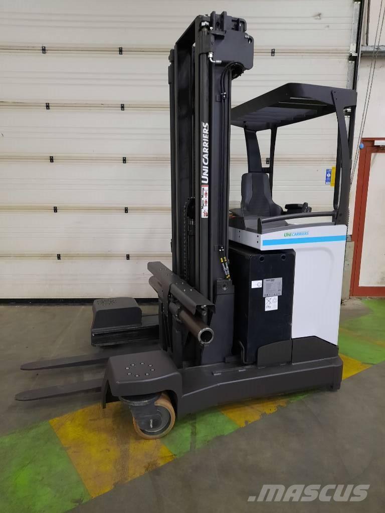 UniCarriers 200DTFVRE585UFW Montacargas de alcance de gran altura