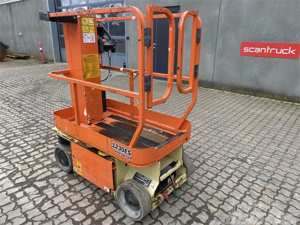 JLG 1230ES Plataformas con jaula de elevación