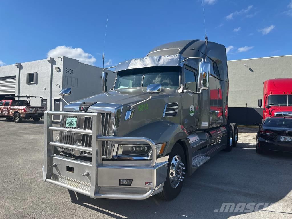 Western Star 5700XE Camiones tractor