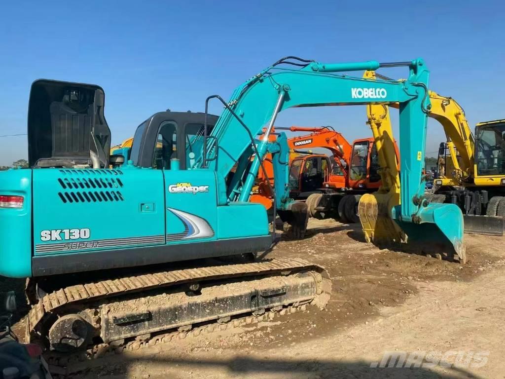 Kobelco SK 130 Excavadoras sobre orugas