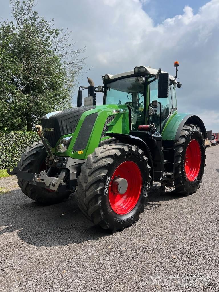 Fendt 826 Vario Tractores