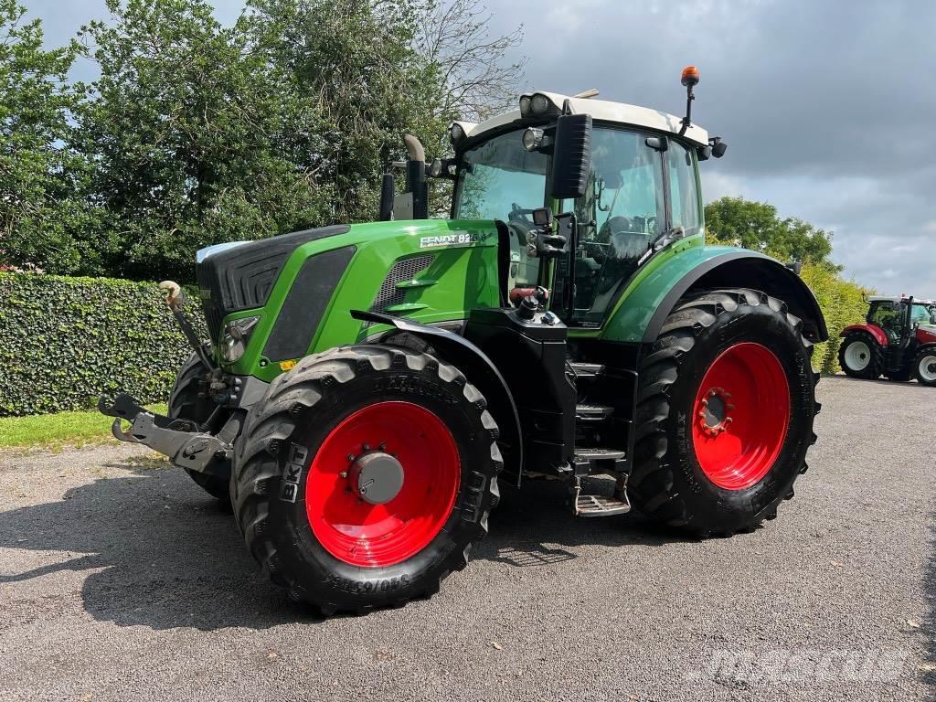 Fendt 826 Vario Tractores