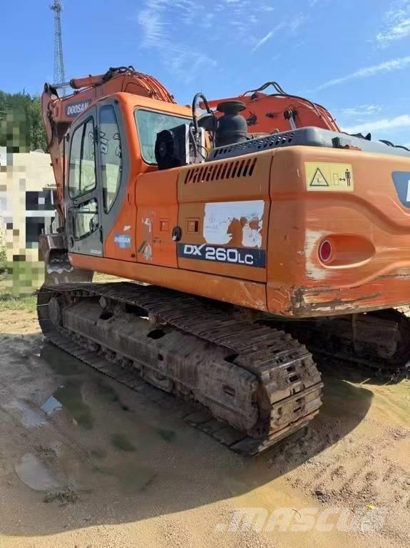 Doosan DX 260LC Excavadoras sobre orugas