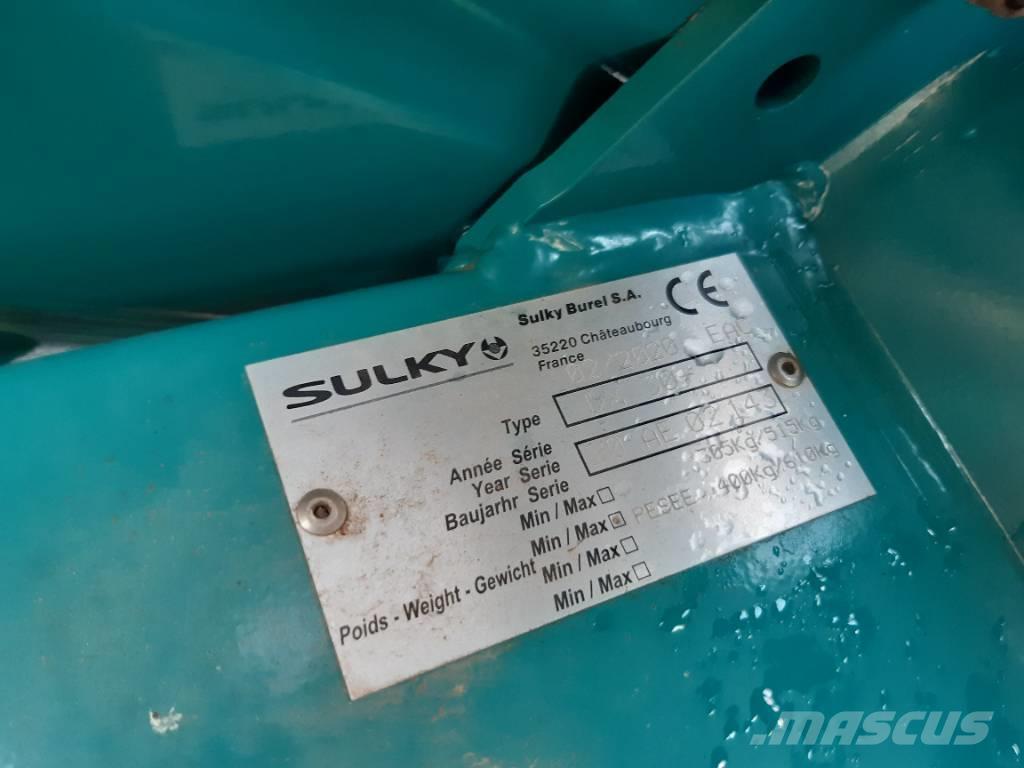 Sulky DX 30+ Esparcidoras de minerales