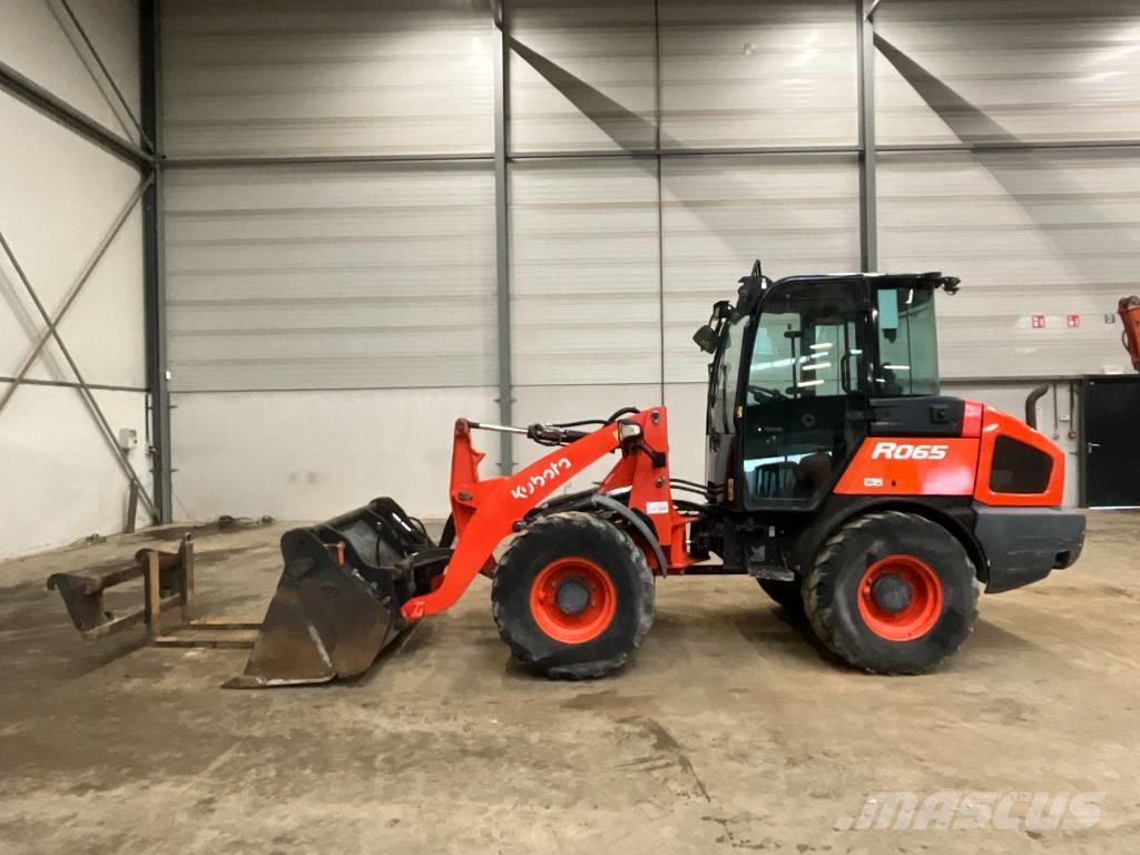 Kubota R 065 Cargadoras sobre ruedas