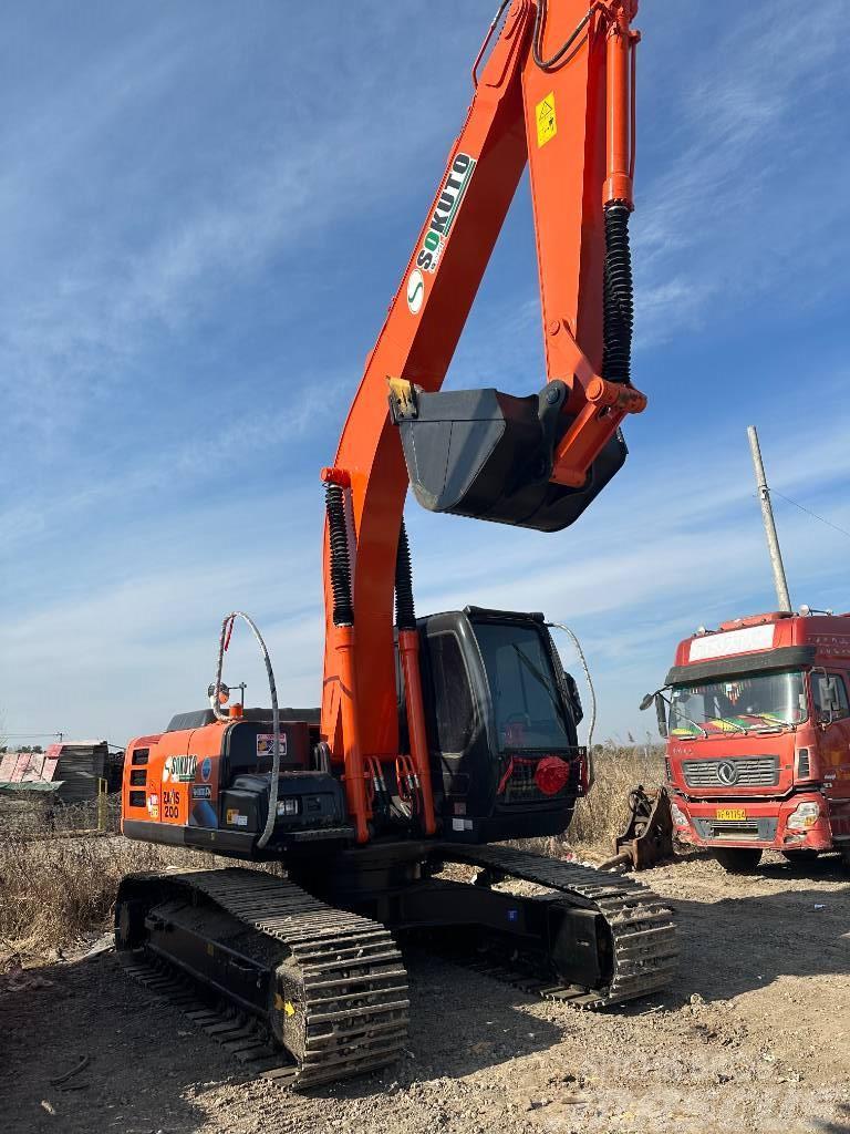 Hitachi ZX 200 Excavadoras sobre orugas