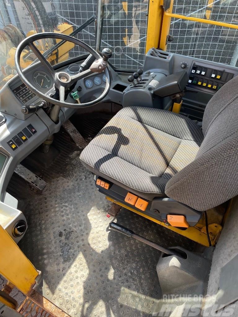 Volvo L120B Cargadoras sobre ruedas