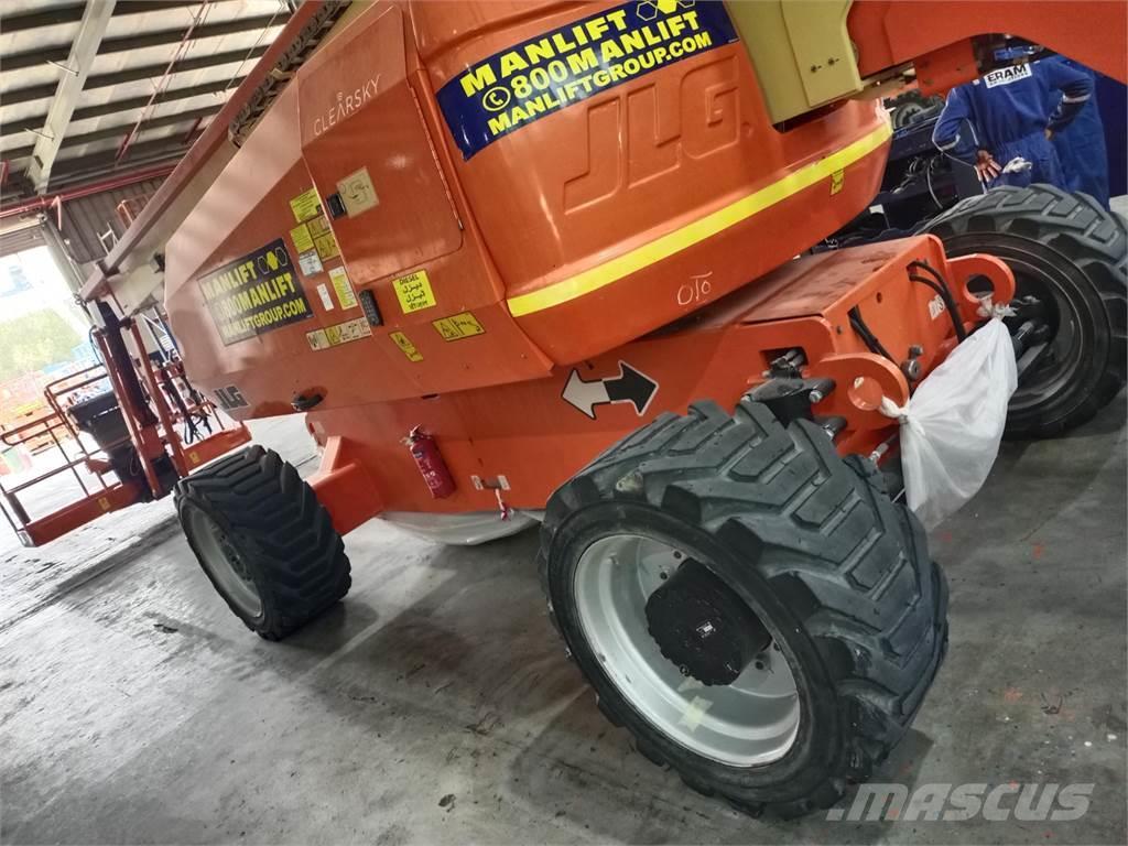 JLG 800AJ Plataformas con brazo de elevación manual