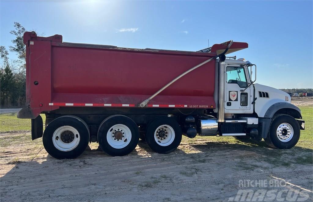 Mack GU 713 Bañeras basculantes usadas