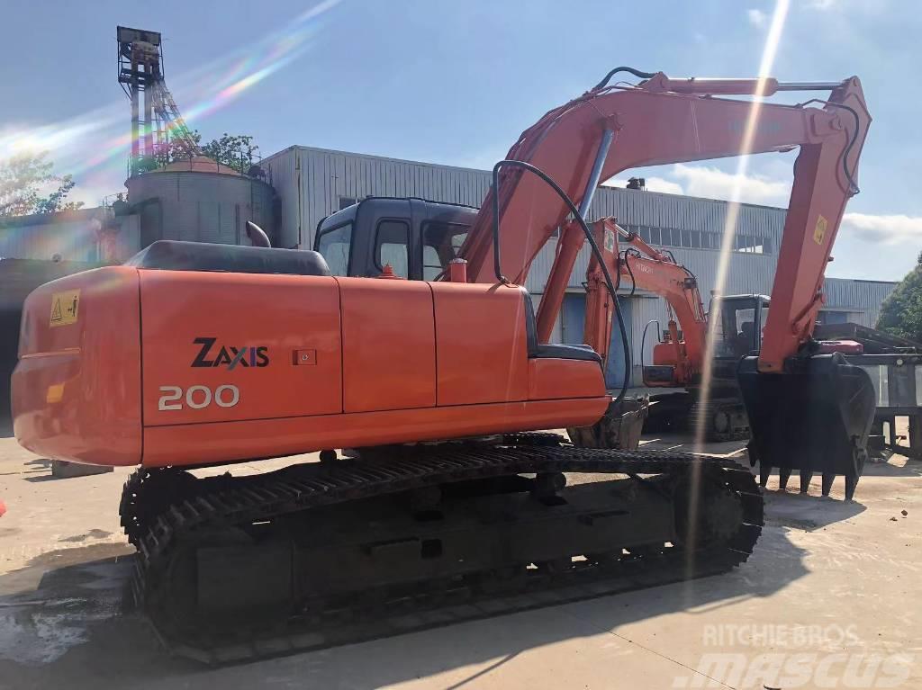 Hitachi ZX 200 Excavadoras sobre orugas