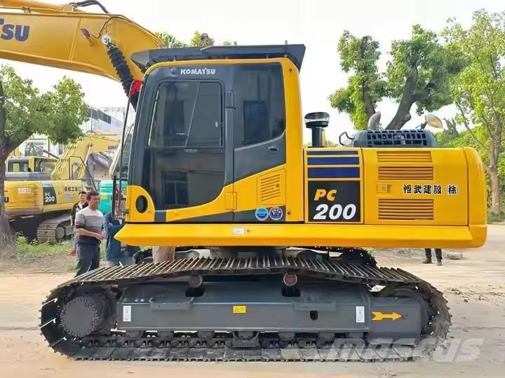 Komatsu PC200 Excavadoras sobre orugas