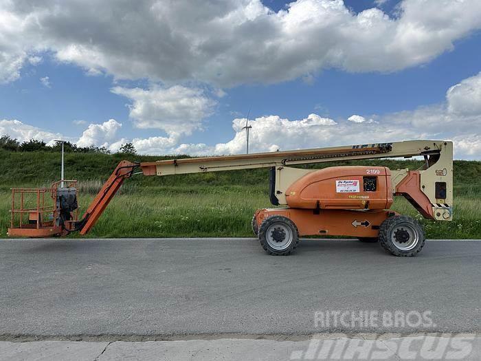 JLG 800AJ Plataformas con brazo de elevación manual