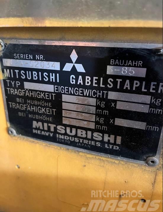 Mitsubishi IB 35 Camiones diesel