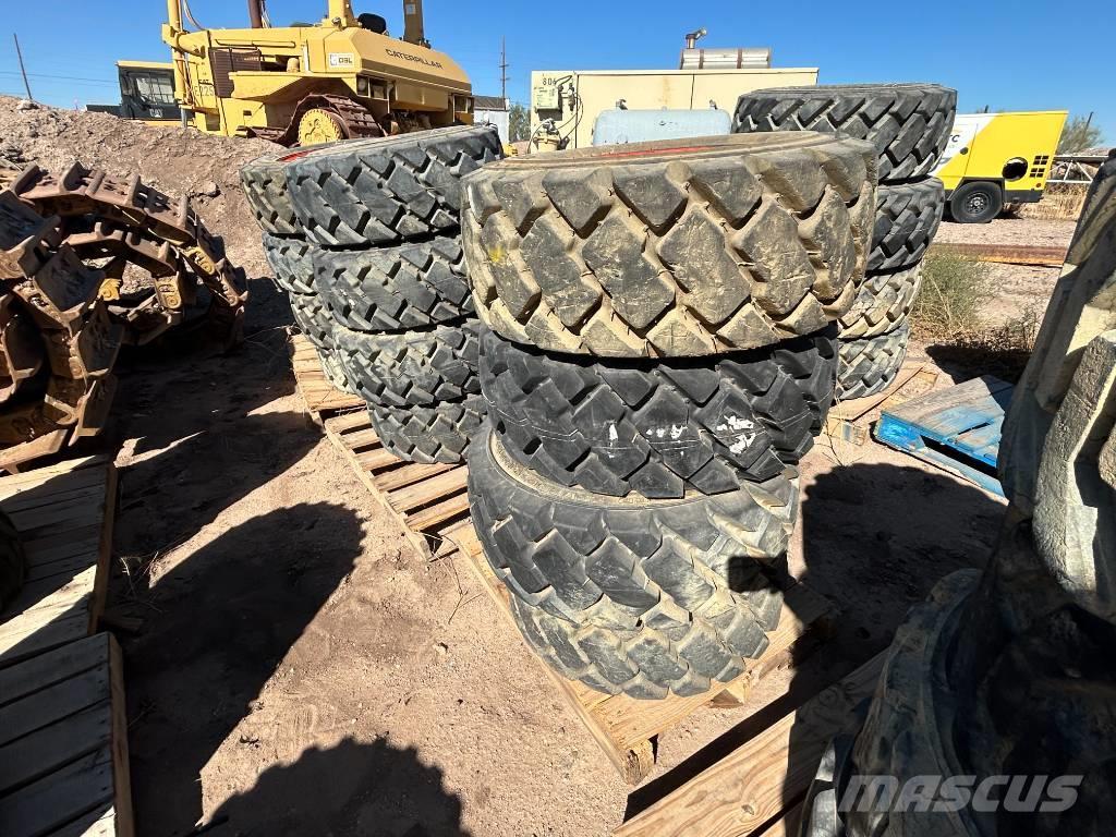 Bobcat 12x16.5 Llantas