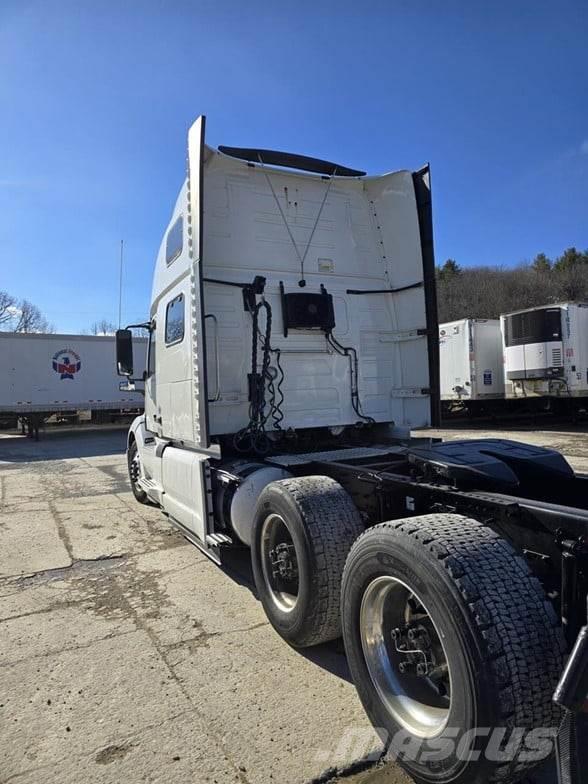 Volvo VNL64T860 Camiones tractor