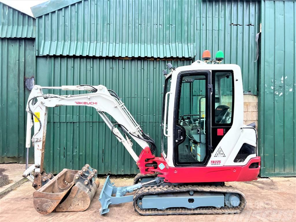 Takeuchi TB225 Miniexcavadoras