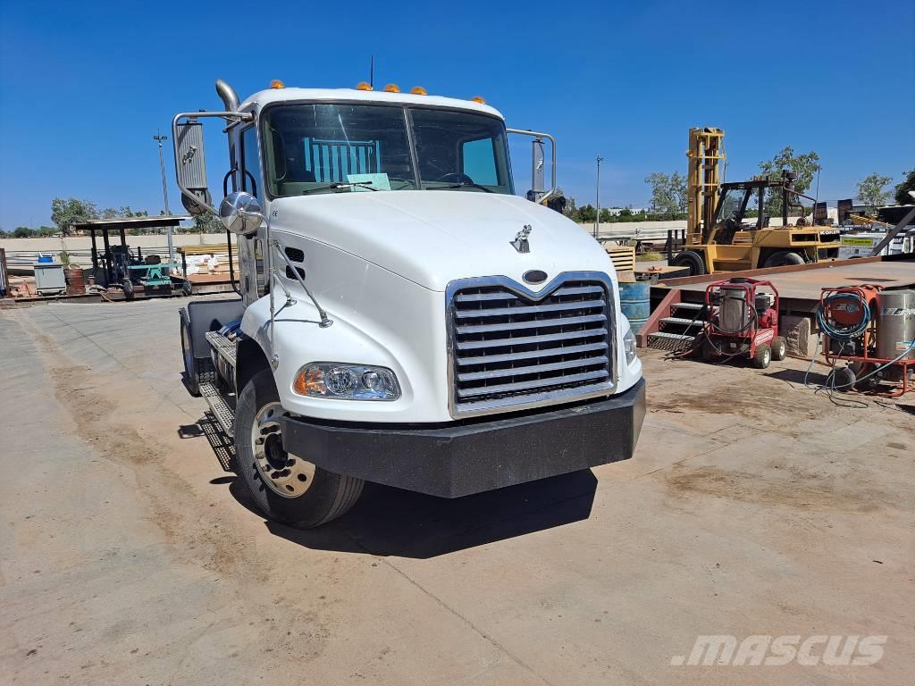 Mack CX612 Camiones tractor