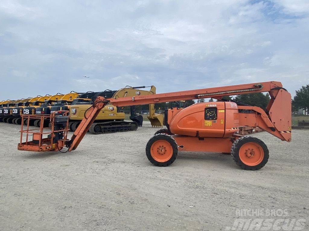 JLG 600AJ Plataformas con brazo de elevación telescópico