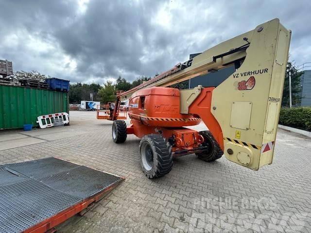 JLG 800 AJ Plataformas con brazo de elevación manual