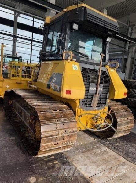 Komatsu D51PX-22 Buldozer sobre oruga