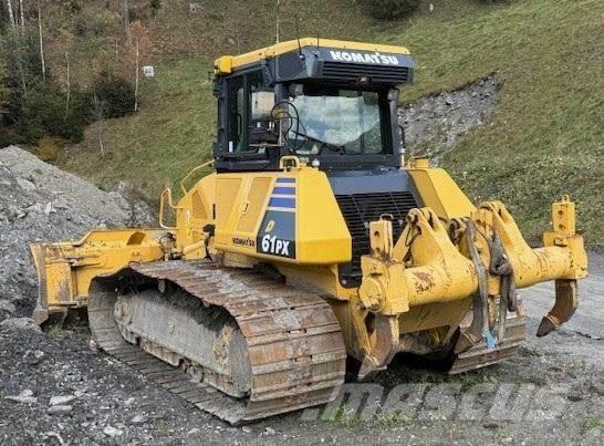 Komatsu D61PX-23 Buldozer sobre oruga