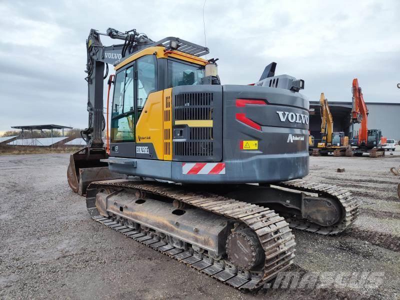 Volvo ECR235EL Excavadoras sobre orugas