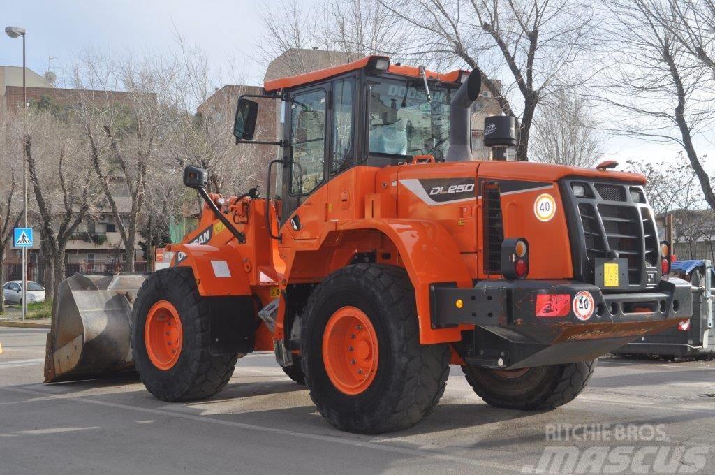 Doosan DL250-5 Cargadoras sobre ruedas