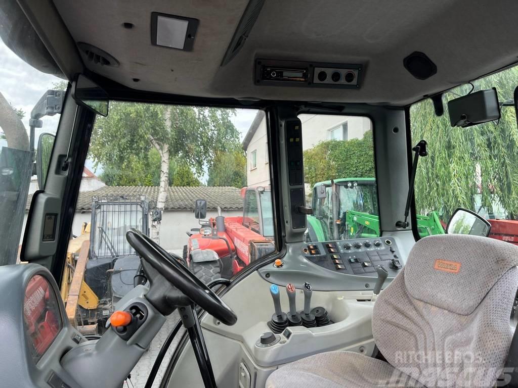 Valtra N121 HiTECH Tractores