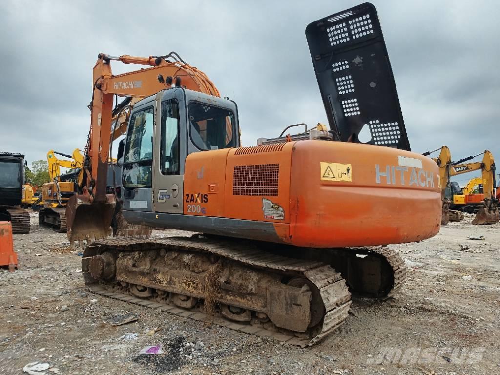 Hitachi ZX 200 Excavadoras sobre orugas