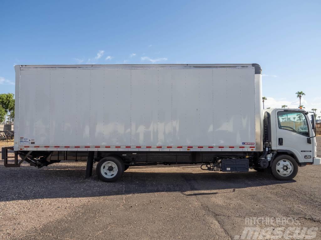 Isuzu NRR Camiones con caja de remolque