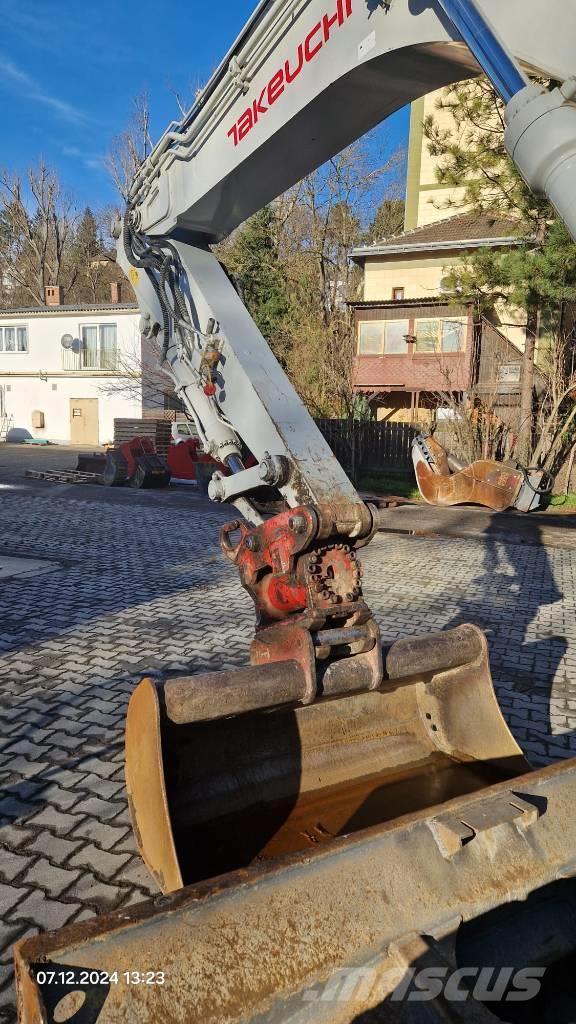 Takeuchi TB 2150 Excavadoras sobre orugas