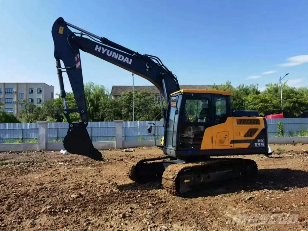 Hyundai HX135 Excavadoras sobre orugas