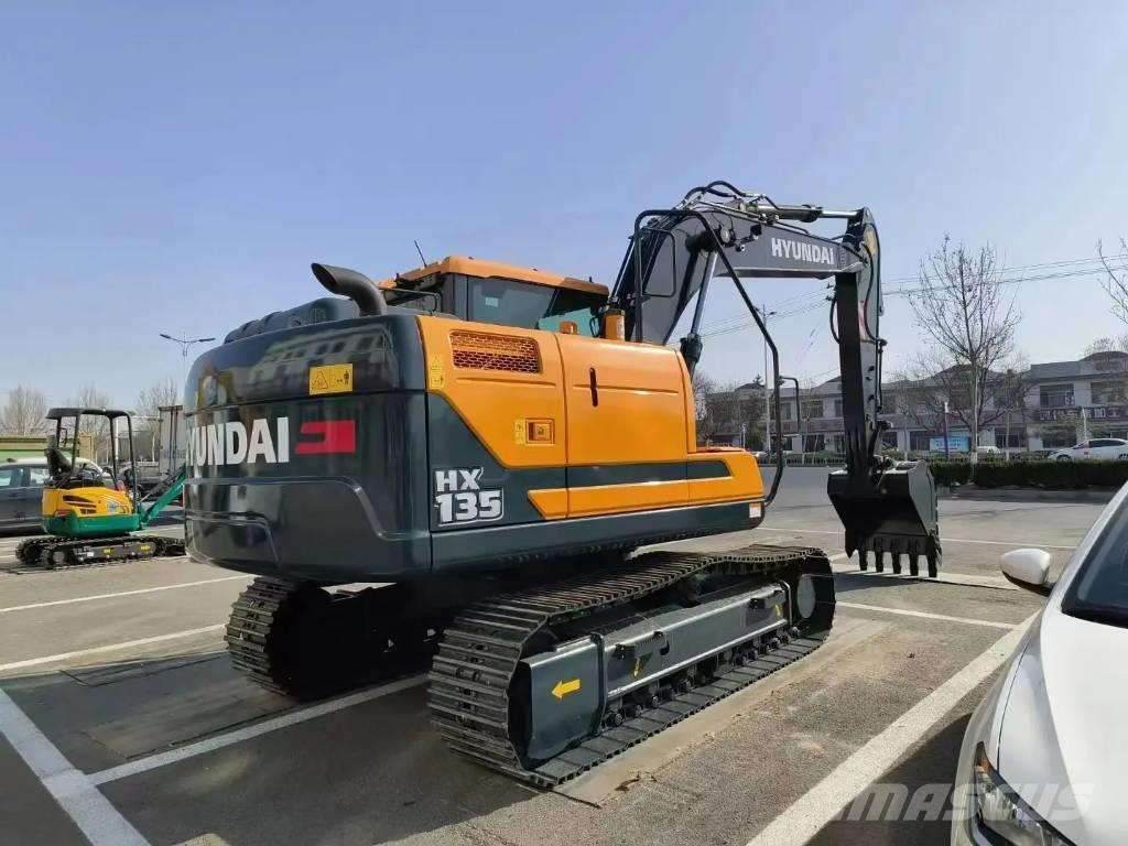 Hyundai HX135 Excavadoras sobre orugas