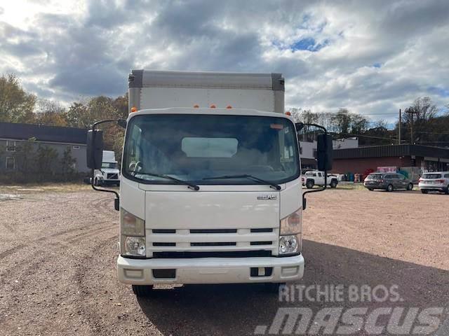 Isuzu NPR Camiones con caja de remolque