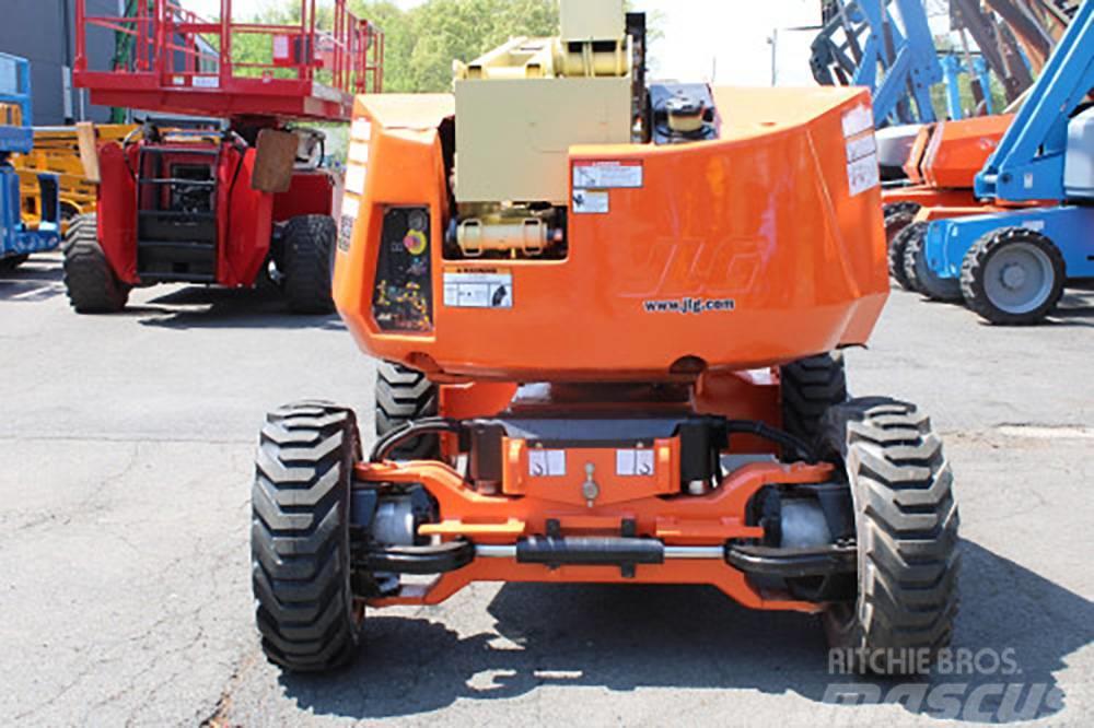 JLG H340AJ Plataformas con brazo de elevación manual