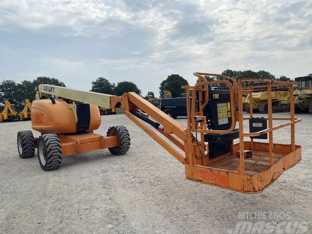 JLG 600AJ Plataformas con brazo de elevación telescópico