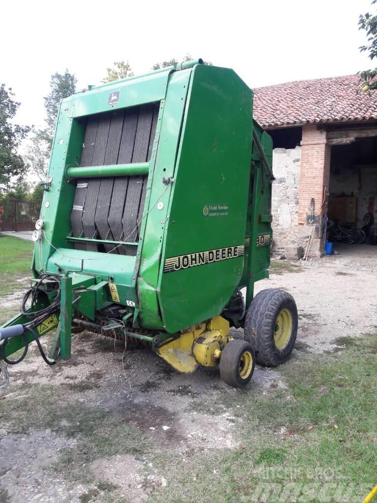 John Deere 590 Empacadoras circular