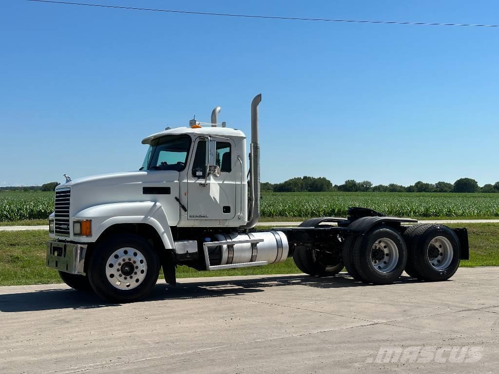 Mack CH 613 Camiones tractor