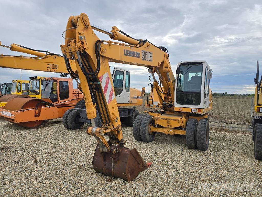 Liebherr A 316 Excavadoras de ruedas