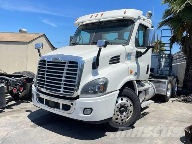 Freightliner Cascadia 113 Camiones tractor