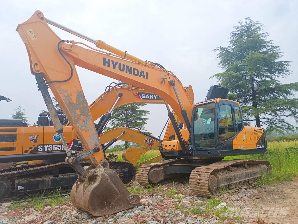 Hyundai R225 Excavadoras sobre orugas