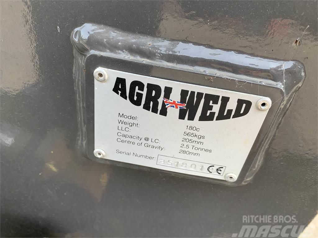 Agriweld 180C Volteadoras