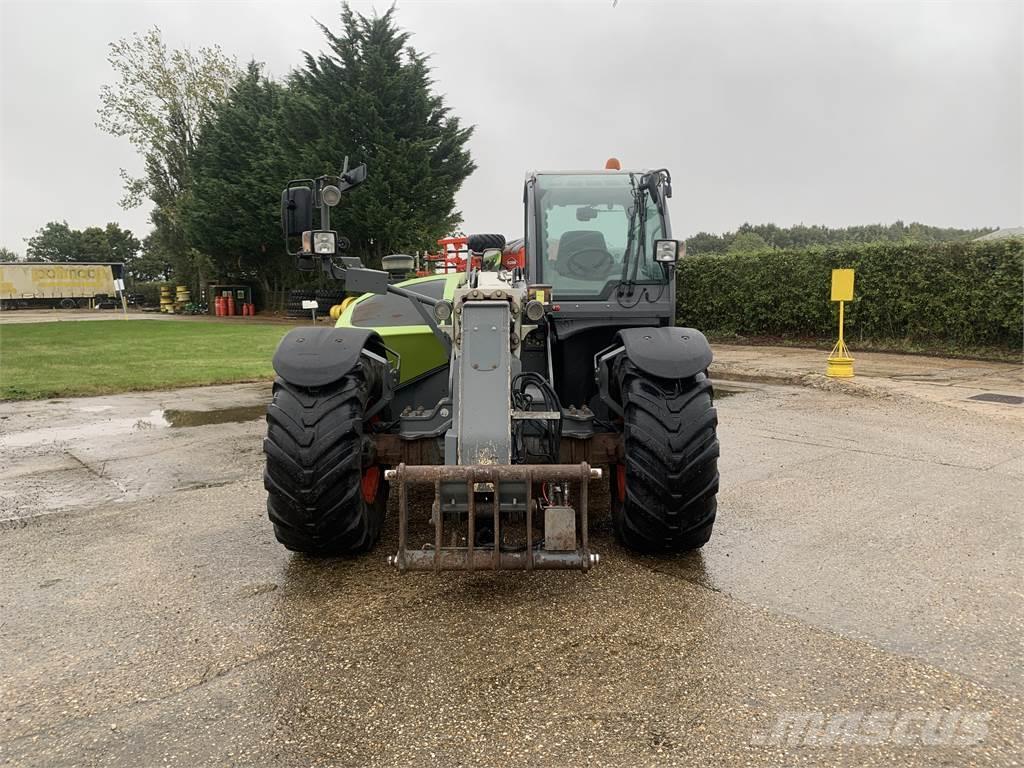 CLAAS 7055 Manipuladores telescópicos agrícolas